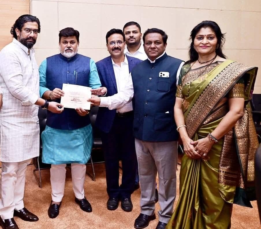 प्रमुख पाहुणे ३